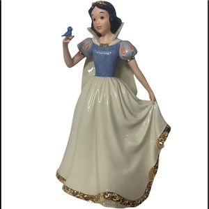Lenox Walt Disney Snow White Figurine